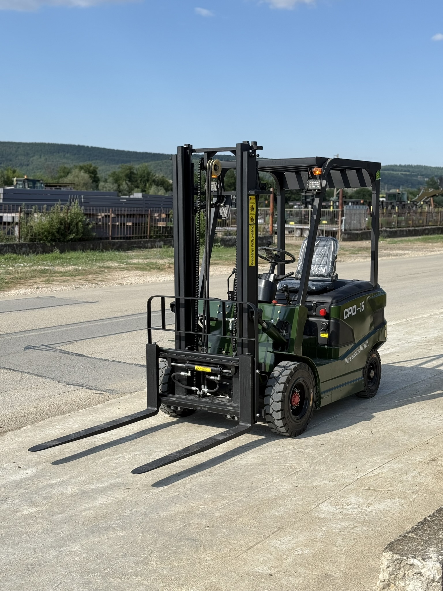 Electric Forklifts