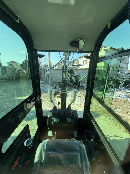 Excavators Mini Excavator Müller E1.0B Cabin