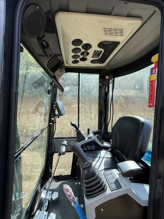 Excavators Mini Excavator Müller Е1.7 Pro Cabin